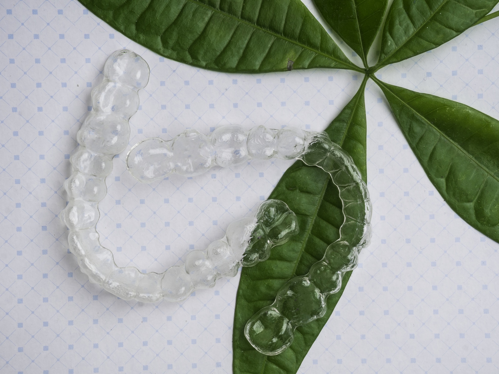 what to expect during the first week of Invisalign clear aligners